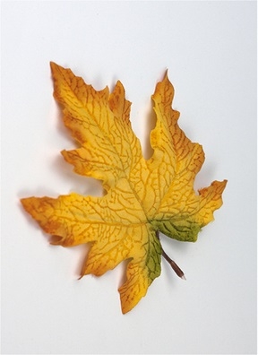 ИЦ Лист клена одиночные крупные желтый ИЦ Лист клена одиночные крупные желтый