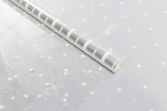 Пленка цветная с белым рисунком 70см горох Пленка цветная с белым рисунком 70см горох