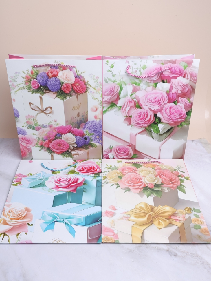 Сумочка подарочная 31х40x12см 530-114 цветы микс Сумочка подарочная 31х40x12см 530-114 цветы микс