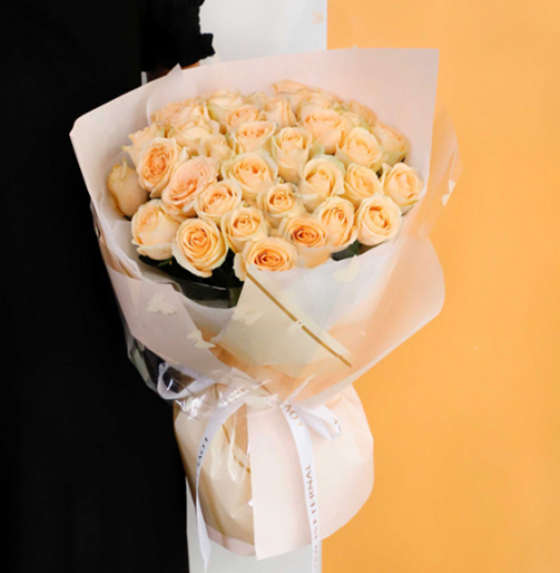 Пленка цветная 45 мкм 58см х 10м РЦ Бабочки кремовый Пленка цветная 45 мкм 58см х 10м РЦ Бабочки кремовый