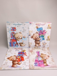 Сумочка подарочная 31х40x12см 530-126 мишка с подарками микс