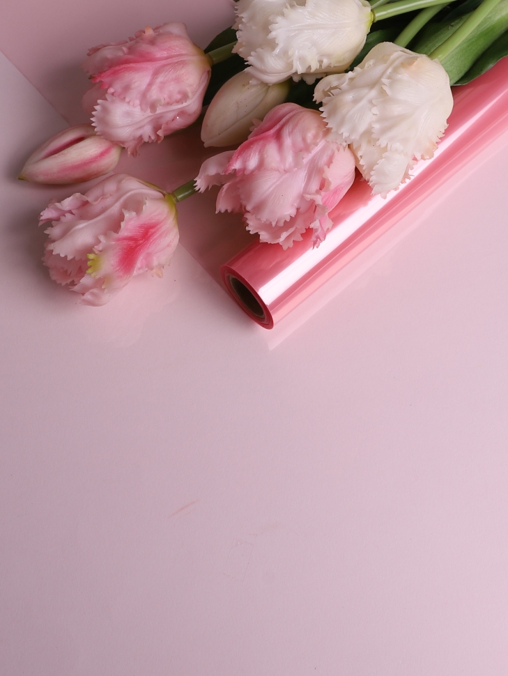 Пленка цветная 45 мкм 58см х 10м гласс розовый жемчуг Пленка цветная 45 мкм 58см х 10м гласс розовый жемчуг